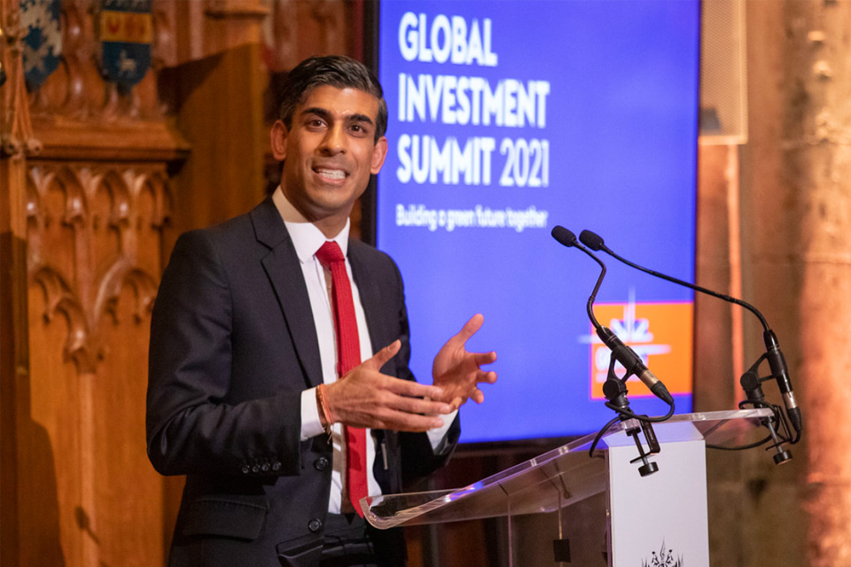 Image of Rishi Sunak speaking at the Global Investment Summit 2021